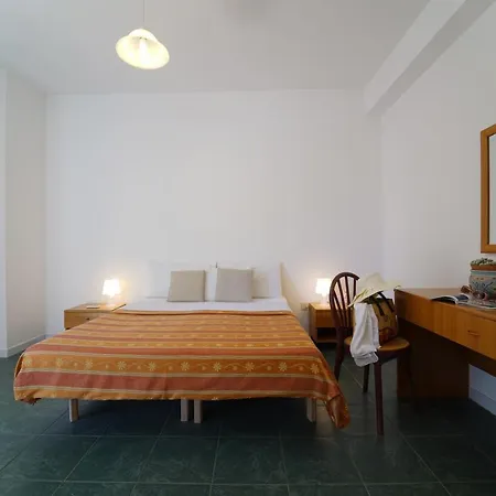 Europa And Restaurant Guest house Capo Vaticano