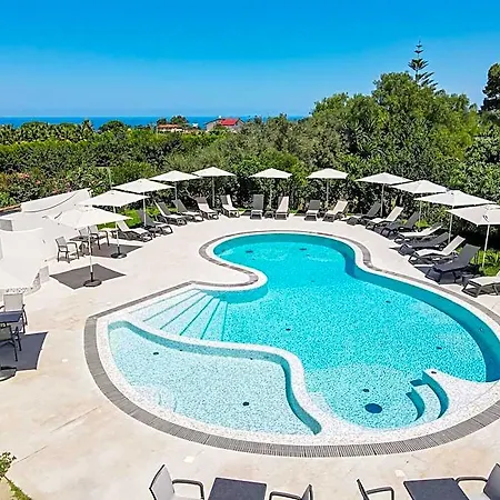 Europa Guest house 4*